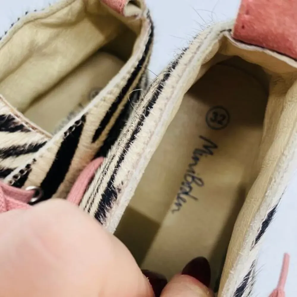 Mini‎ Boden zebra calf hair chukka boots